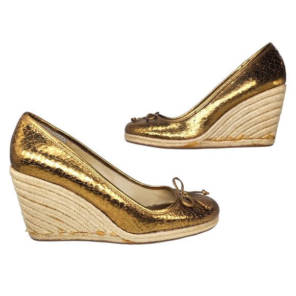 Coach Shoes Womens 6.5 Gold Metallic Crackled Bow Tie Wedge Espadrille Heels Y2k - Picture 1 of 12